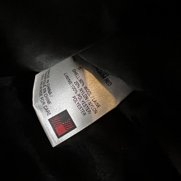 Woolrich Women's Red & Black Plaid Wool Vest S Gorpcore Outdoor Academia - Picture 6 of 7